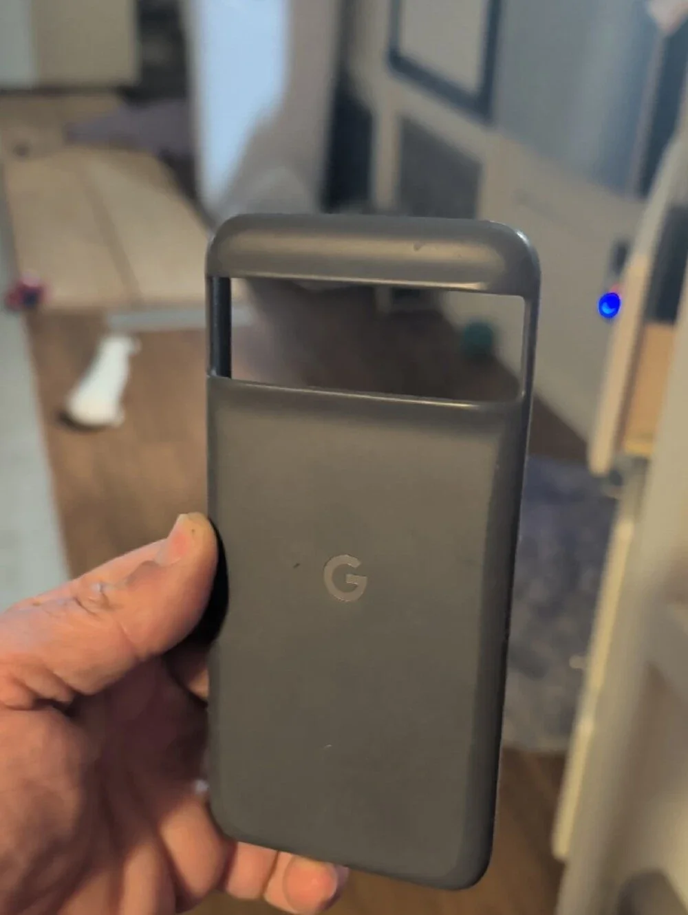 Verizon Google Pixel 8 + 5 Cases Included! – Great Condition